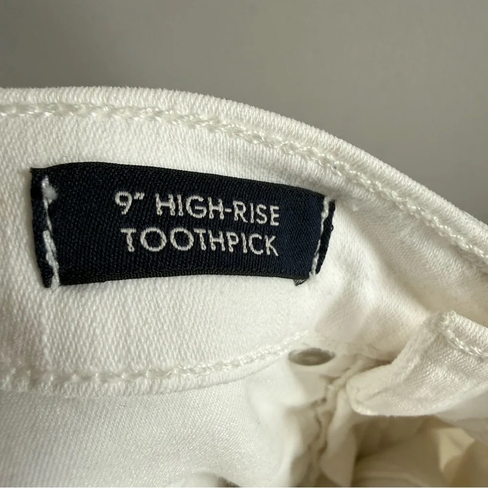 J. Crew White Skinny High-Rise 9”Toithpick Jeans Women size 25 P